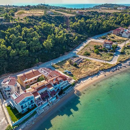 Elpiniki Luxury Rooms Nea Poteidaia Exterior foto